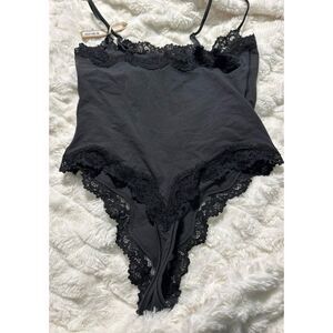 skims fits everybody bodysuit onyx lace XS
